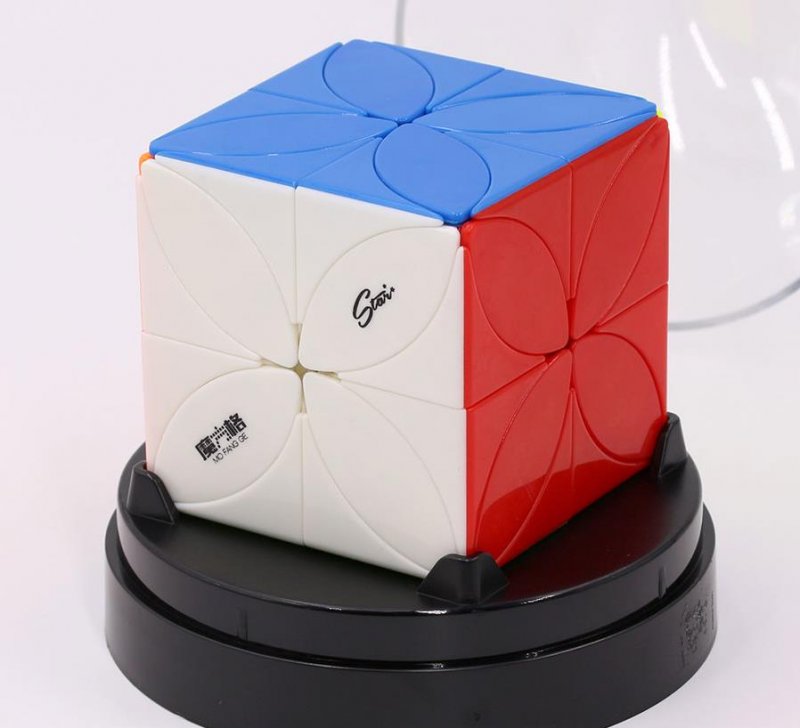 QiYi MoFangGe Clover Cube