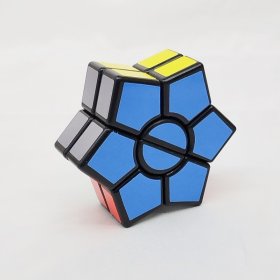 Diansheng Magic Dart 3-Layer SQ-1 Magic Cube