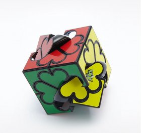 LanLan 4 Leaf Clover Heart Magic Cube Black